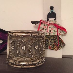 Antique metal bracelet