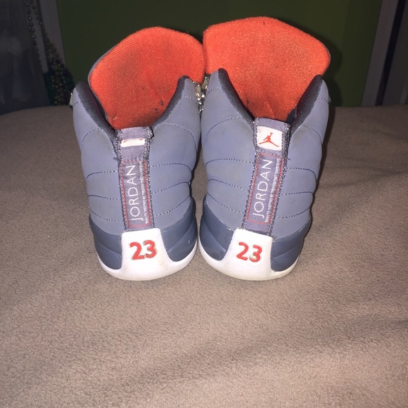 Retro Jordan 12 - Picture 3 of 4
