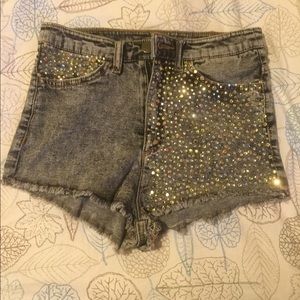 cute sparkly high waisted shorts!