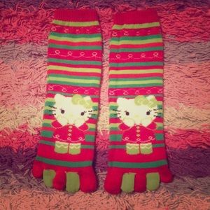 HELLO KITTY CHRISTMAS TOE SOCKS!