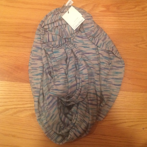 Infinity scarf - Picture 1 of 1