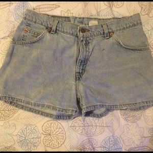 Levi cutoff shorts!