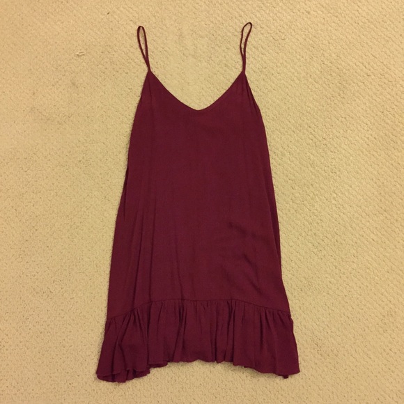 Maroon Flowy Dress - Picture 2 of 3