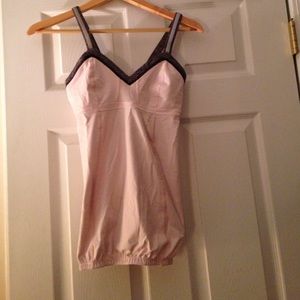 Lululemon Tank w/bra