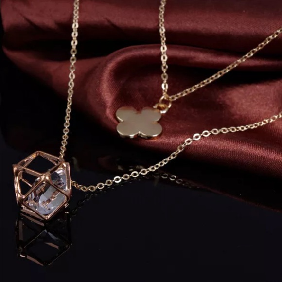 ❤️Layered Necklace❤️ - Picture 3 of 3