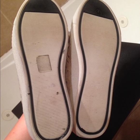 Authentic Chanel sneakers . - Picture 3 of 4