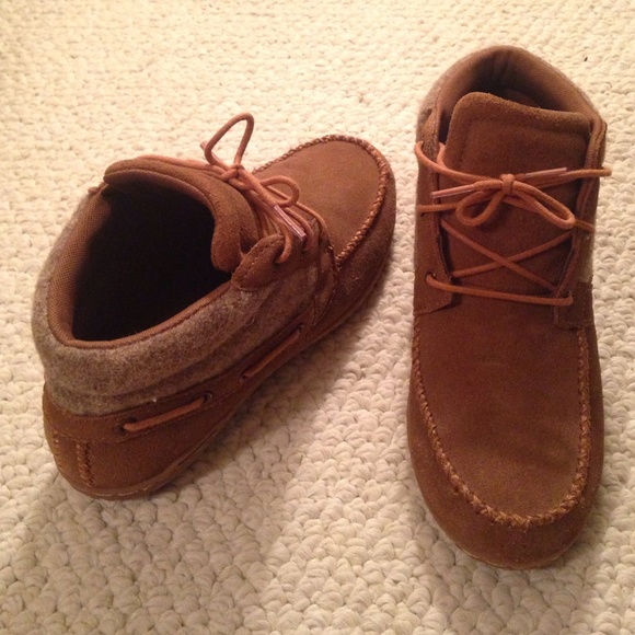 NWOT Patagonia Lace Up Moccasins
