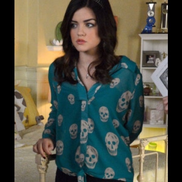PLL Aria Black Skull button-down