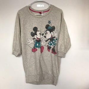 Long oversized sweatshirt