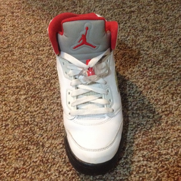 Fire Red 5s - Picture 2 of 4