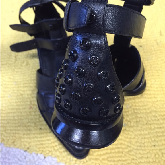 SOLD Alexander wang JAC T bar sandals with studs - Picture 4 of 4