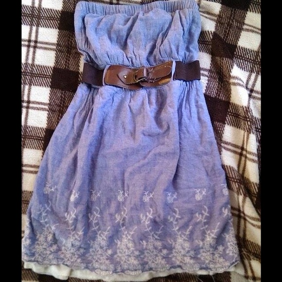 Purple/bluish strapless dress