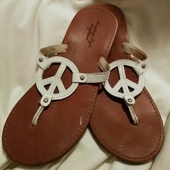 American Eagle size 6 shoes