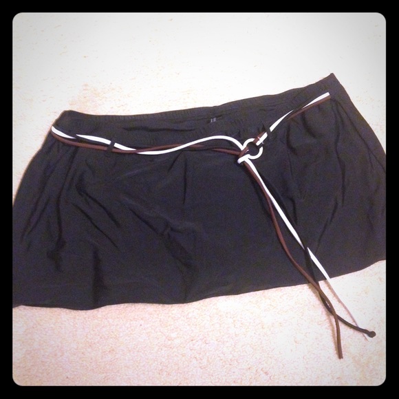 Plus swim skirt belted