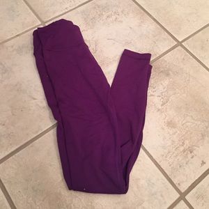 Purple leggings