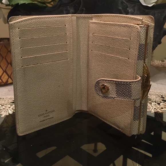 Louis Vuitton white checkered wallet - Picture 3 of 4