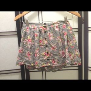 Floral short skirt