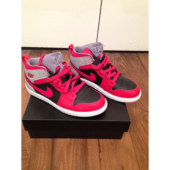 🚫Sold🚫Air Jordan Retro 1 size 3Y - Picture 3 of 4