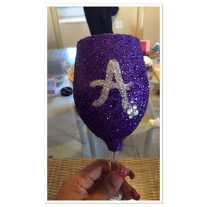 Bling Monogram Wine Glass ORDER FROM BACKUP PAGE @cymoneelysse2