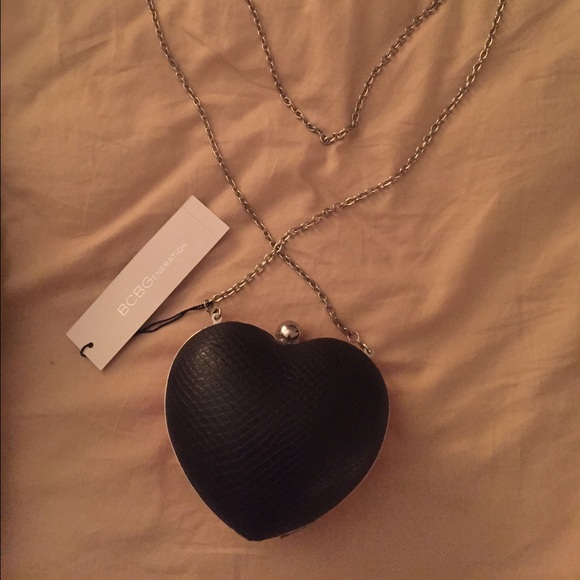 BCBGeneration heart purse clutch NWT - Picture 2 of 3