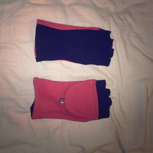 Reversible gloves
