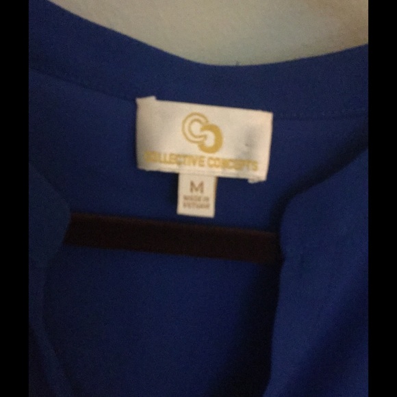 Blouse - Picture 2 of 3