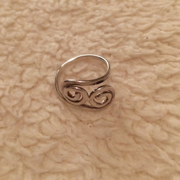 Swirl ring💍