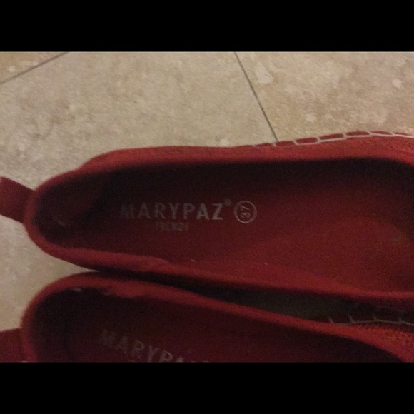 Flats - Picture 2 of 2