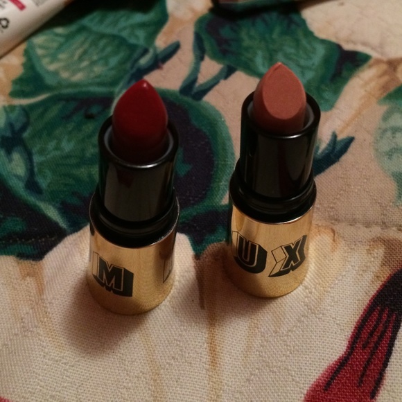 2 Buxom Mini Lipsticks.