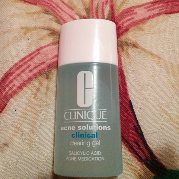 Clinique acne solutions clearing gel