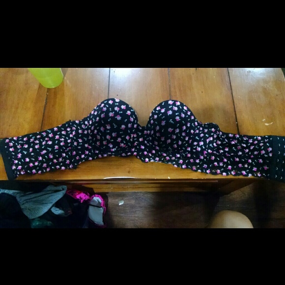 NWOT Charlotte Russe Floral Strapless Bra