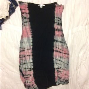 volcom black tank top w tie dye on sides
