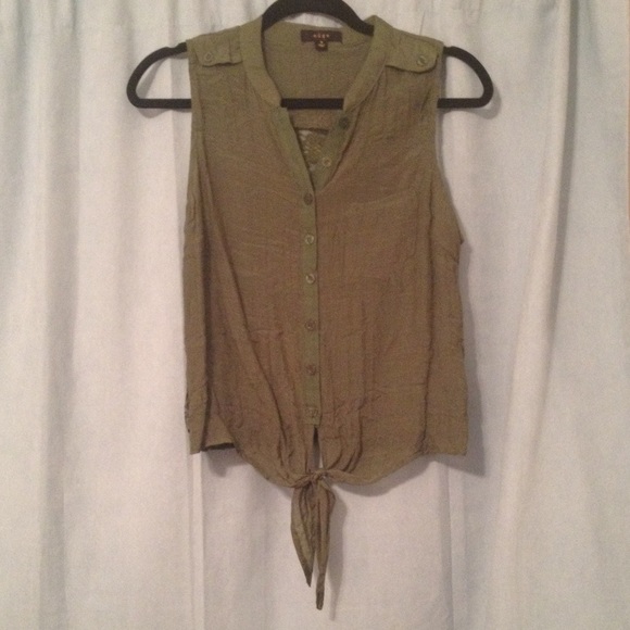 Army green tank