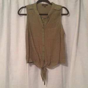 Army green tank