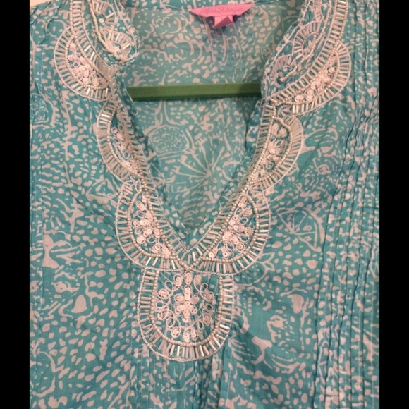 Lilly Tunic size medium - Picture 2 of 3