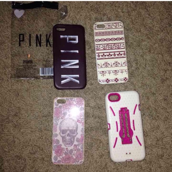 MAKE ME AN OFFER ❤️❤️iPhone 5/5s case bundle