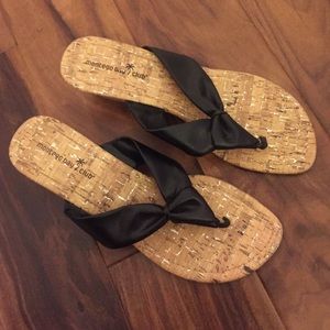 cork + black mini-wedges