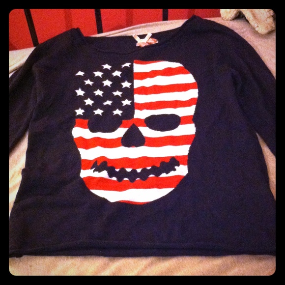 Derek Heart Sweaters - American flag skull sweater