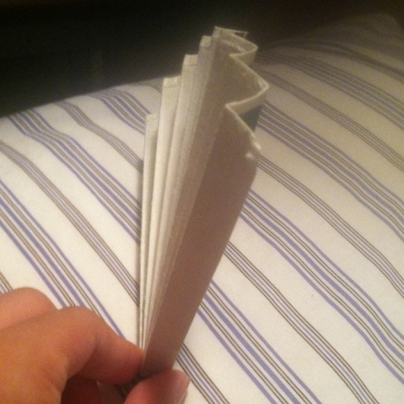 HANDMADE FAN - Picture 2 of 4