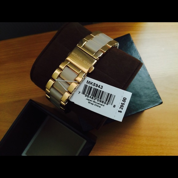 MK Blair Pavé Rose Gold-Tone Watch - Picture 2 of 4