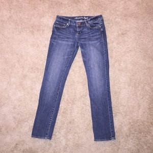 American Eagle skinny jeans, size 4.