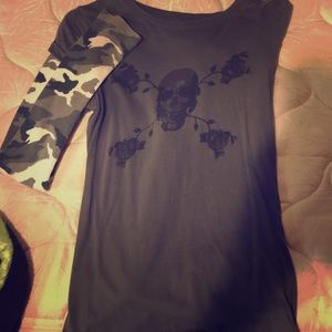 Long sleeve skull shirt