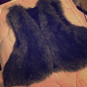 Fur vest