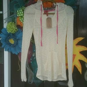 Juniors NWT pullover sweater