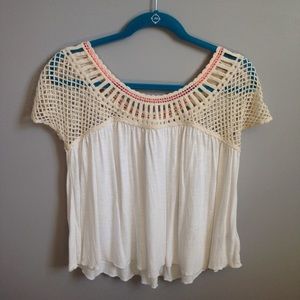 Flowy Cream Top