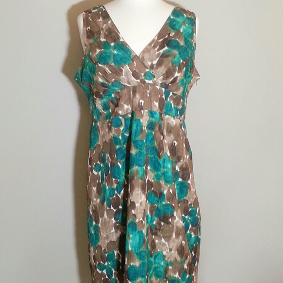 Axcess v- lined dress