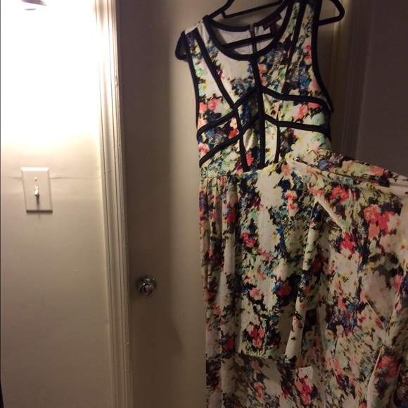 Material Girl Hi Low Floral Print Dress - Picture 2 of 4