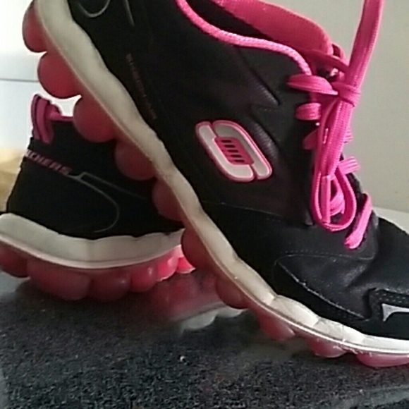 Skechers