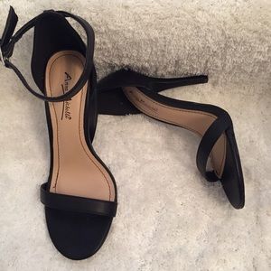 Classic Strap heels