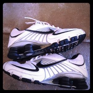 Nike Turbo Shox Shoe